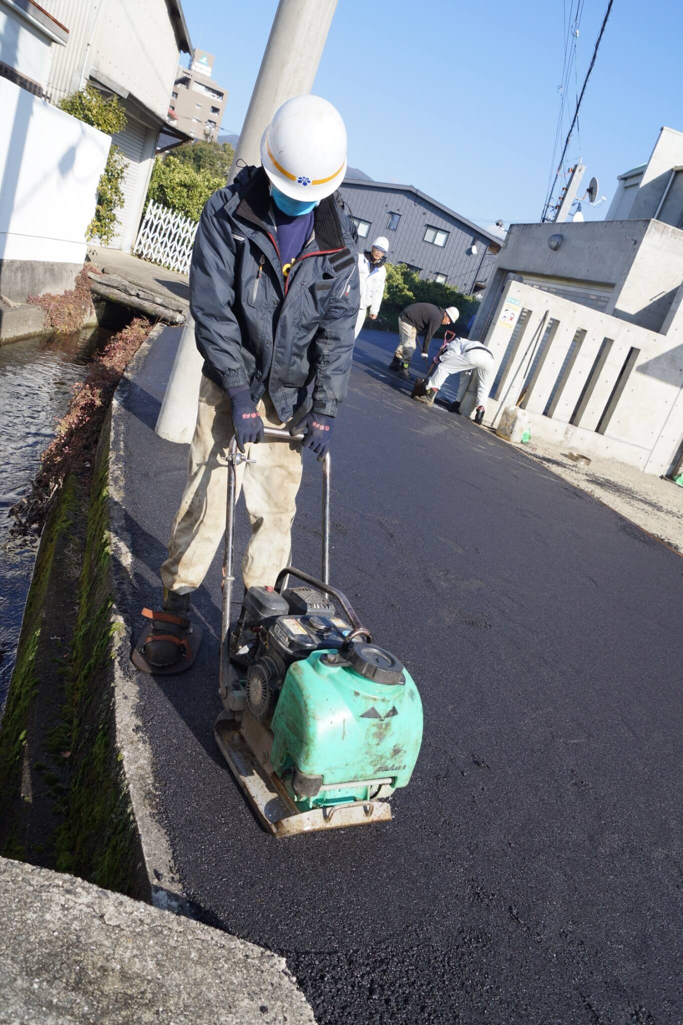 アスファルト舗装工事業務